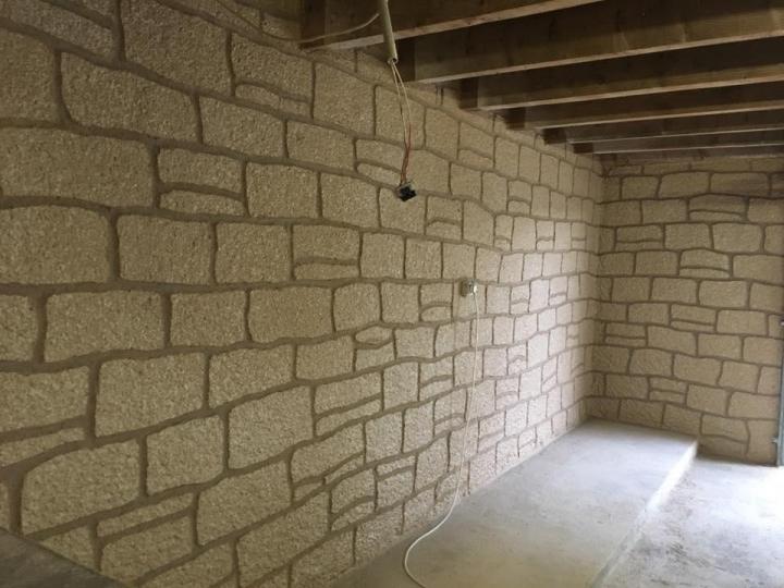 Nous utilisons des matériaux résistants aux intempéries et à la pollution.