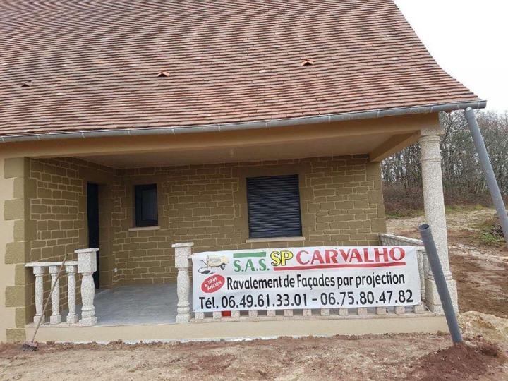 Travaux de ravalement de façade Bretenoux